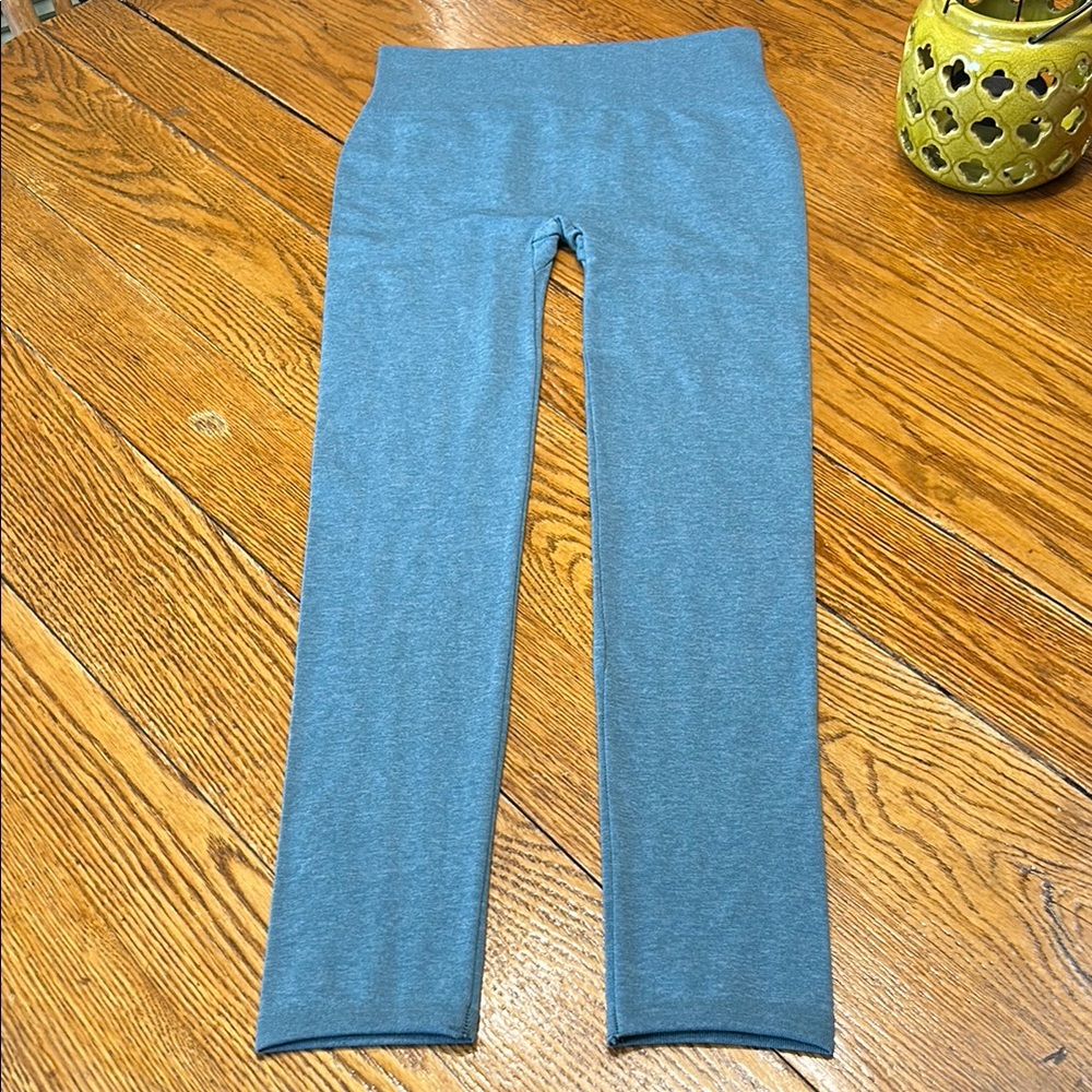 Charlie Paige slate blue fleece leggings.  Excellent condition. Size Small.